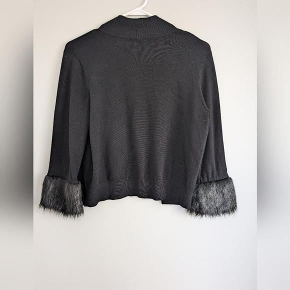 Thesis Medium Black Cardigan With Faux Fur Sleeves - Picture 4 of 5